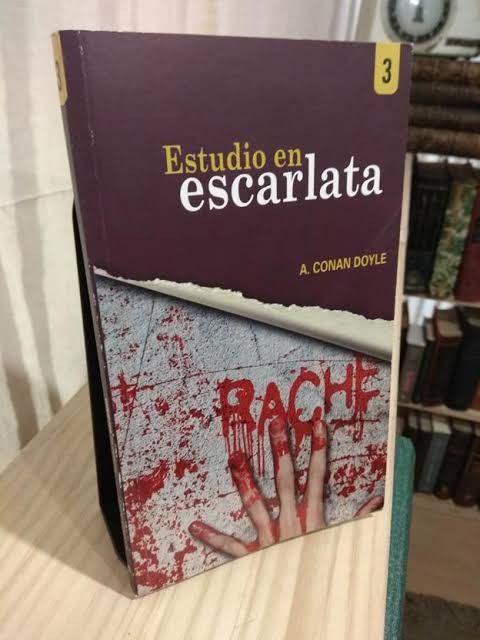 Estudio en Escarlata