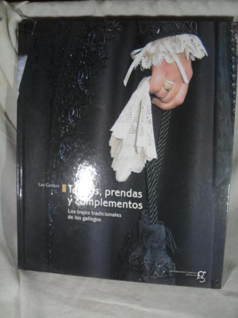 Tejidos, Prendas y Complementos