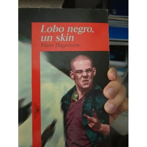 Lobo Negro,un Skin.(14).alfaguar